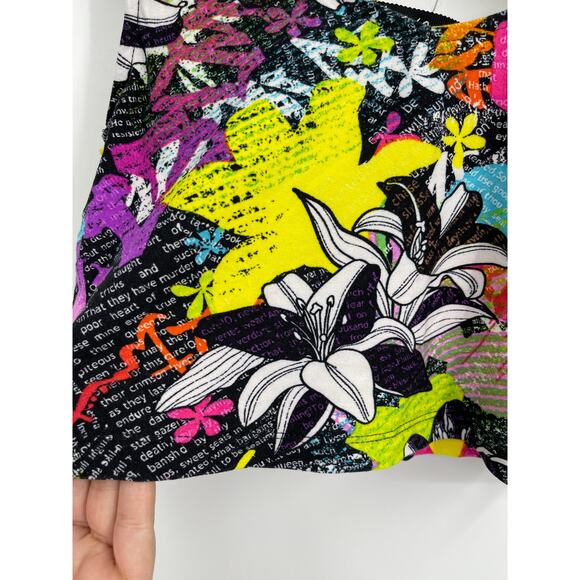 Love Womens Floral Athletic Crop Tank Top Side Cut Out Sleeveless NEW Large - Picture 7 of 11